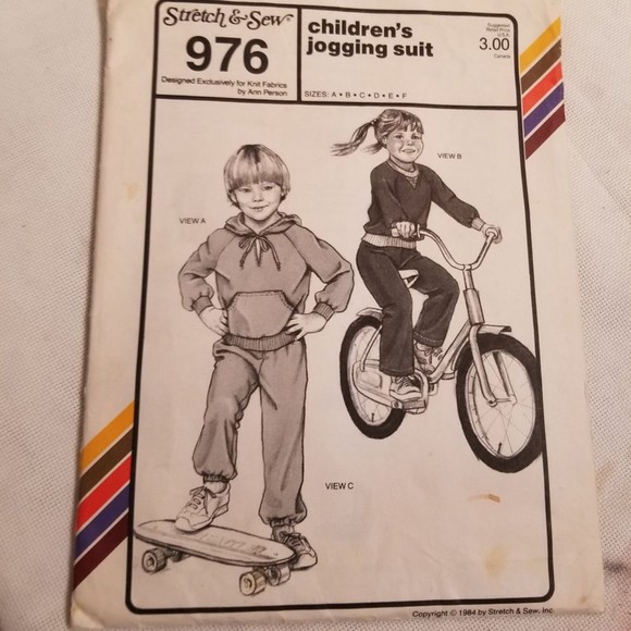 1984 Stretch & Sew Childrens Jogging Suit pattern Sz A-F Pat044 - Picture 2 of 5